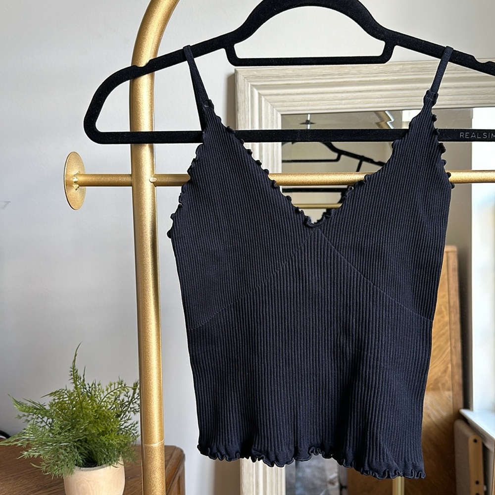 FREE PEOPLE intimately black cami / brami tank top with frills on edges (M/L) ✨